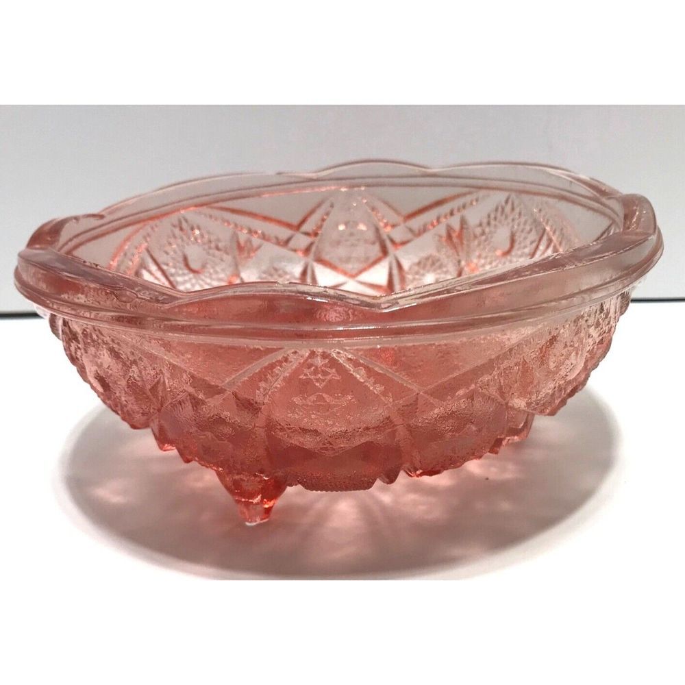 Vintage McKee Carnival Glass 3-Footed Bowl TOLTEC Pattern Cherry blossom pink 7"